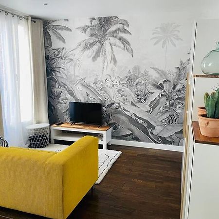 Comme A La Maison-Porte De Paris Apartment Pantin Luaran gambar