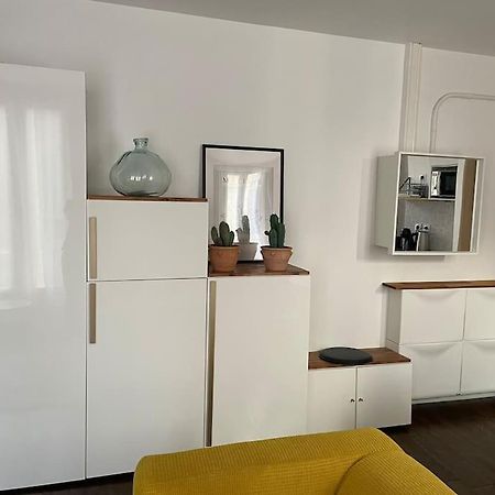 Comme A La Maison-Porte De Paris Apartment Pantin Luaran gambar