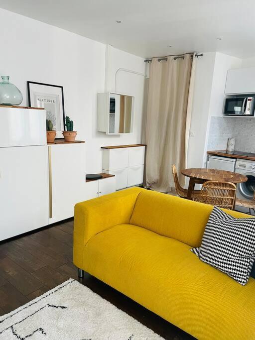 Comme A La Maison-Porte De Paris Apartment Pantin Luaran gambar