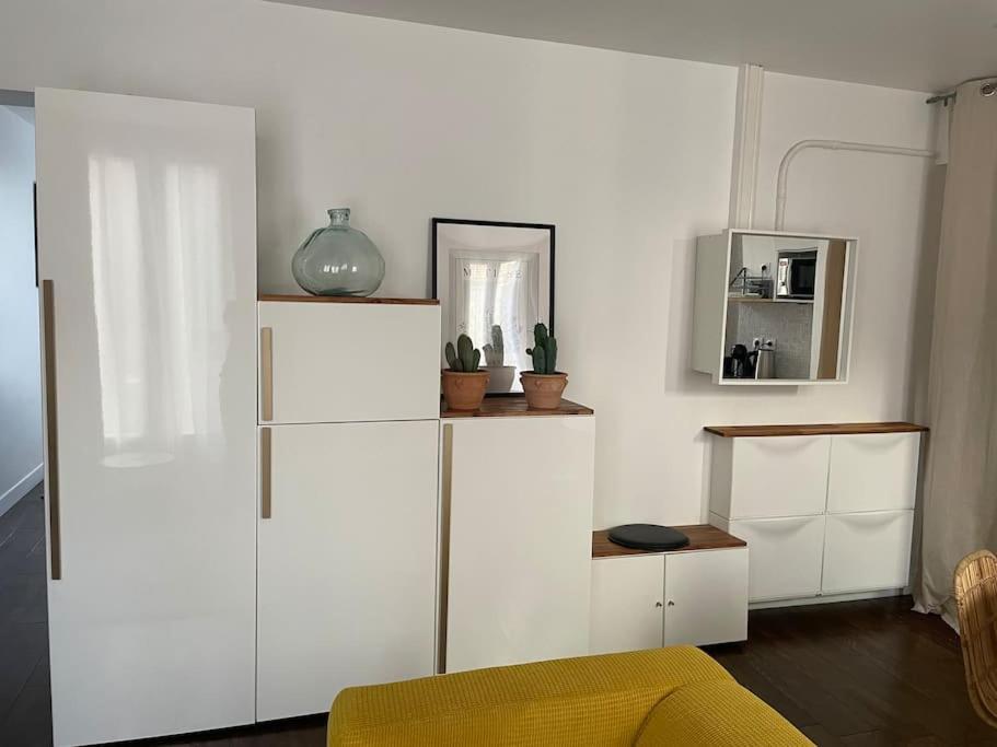 Comme A La Maison-Porte De Paris Apartment Pantin Luaran gambar